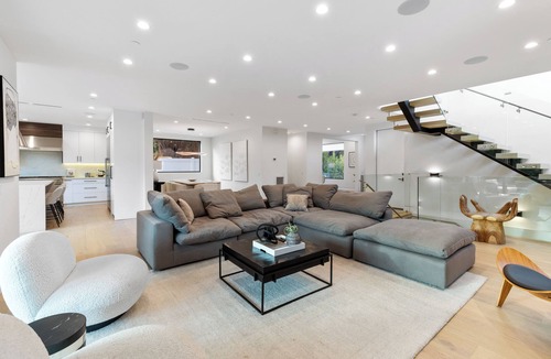 Melrose Villa | Curson Modern - Modern Beverly Grove Masterpiece