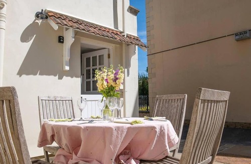 Calne House | Curzon House