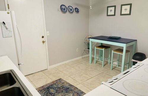 Southside House | Cush Jax Baymeadows Ranch, Close to Everything!