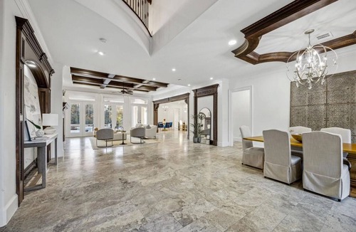 The Woodlands House | Custom and Spacious 7-bedroom home in lovely Shenandoah with AC, pool and access