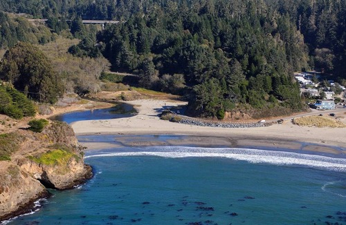 Caspar House | Custom Built Extended Stay Gated Estate on the Edge of Caspar Anchorage Bay