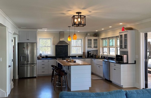 Grand Isle House | Custom-Built Lake House retreat right on Lake Champlain