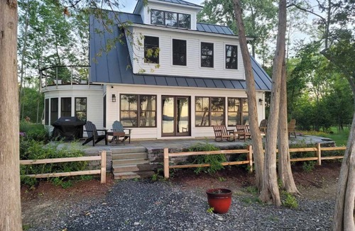 Grand Isle House | Custom-Built Lake House retreat right on Lake Champlain
