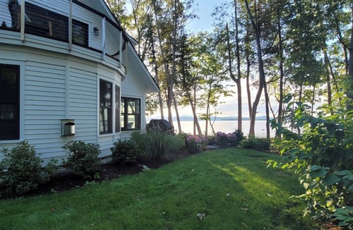 Grand Isle House | Custom-Built Lake House retreat right on Lake Champlain