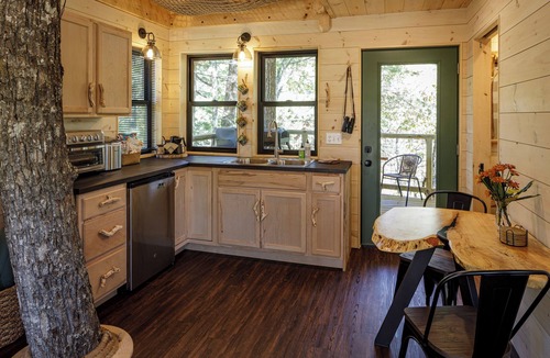 Zirconia Cabin | Custom Built Treehouse with Private Waterfalls & Hiking