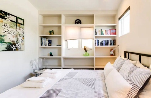 Venice Villa | Custom-Built Villa Four Blocks from Venice Beach