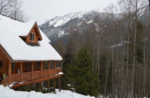 Skykomish Cabin | Custom Cabin On 5 Secluded Acres With Mountain Views!