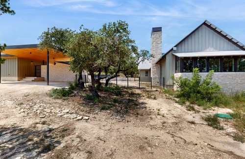 Spicewood House | Custom Hill Country getaway with Rolling Hill Views, Fabulous Pool and BBQ Area