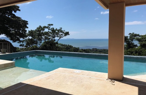 Bouvet Island House | Custom Hillside Villa overlooking the Pacific surrounded by wildlife