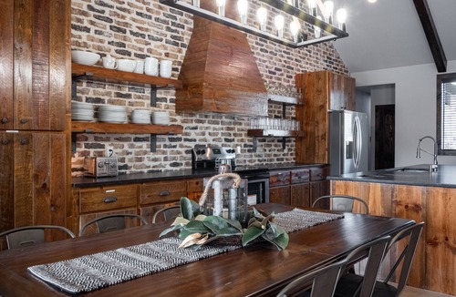Sabinal House | Custom Home with high end finishes, located in the beautiful Golf Course