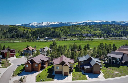 Winter Park House | Custom Luxury Mountain Villa in Grand Park- Shuttle to WP Resort 10 Ft Away