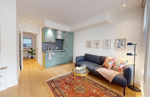 Newtonbrook House | Custom Luxury Townhome on Eastern Avenue [10 minutes to Downtown Toronto]