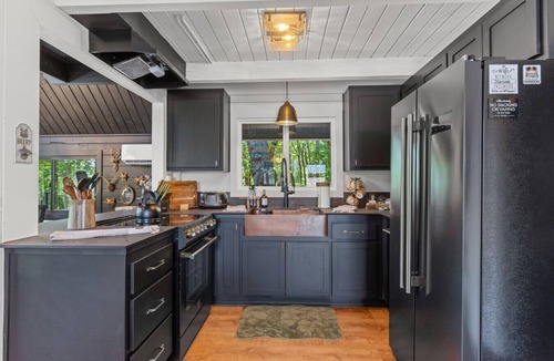 Placerville House | Custom Mountain Home · Hot Tub · Waterfall · 2.5 Acres · EV Charger