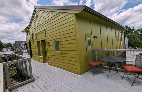 Berry Hill Apartment | Custom Shed #4 in Berry Hill off 8th; Step-Free