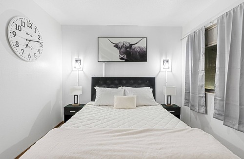 Thief River Falls Hotel | Custom Stay Thief River Falls