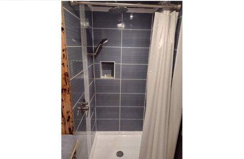 Cle Elum Cabin | Custom Tiny Home on 10 wooded acres