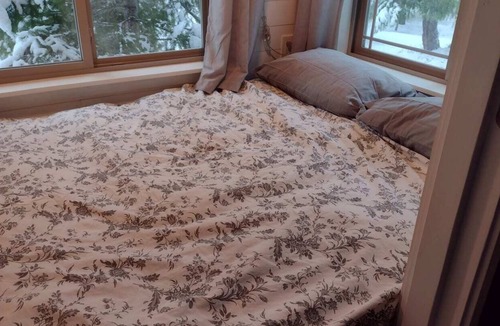 Cle Elum Cabin | Custom Tiny Home on 10 wooded acres