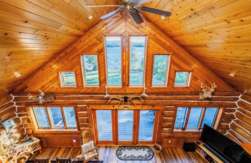 Mellen Cabin | Custom Waterfront full Log Home State Licensed