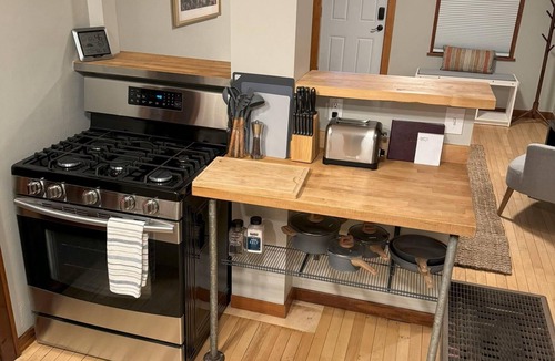 Bozeman House | Cute 2-bed home, 3 blocks from downtown Bozeman, with a large yard!