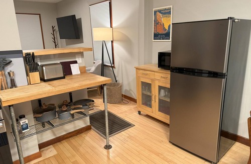 Bozeman House | Cute 2-bed home, 3 blocks from downtown Bozeman, with a large yard!