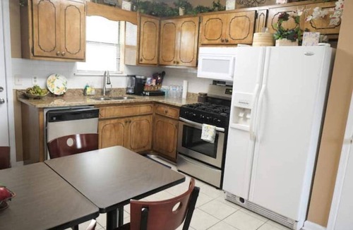 Griffin Apartment | Cute 2 bedroom/2 bathrooms home