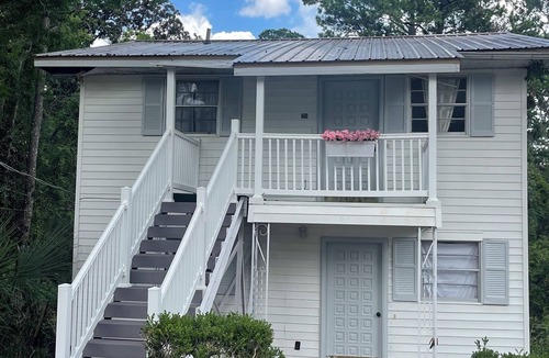 Lake City Apartment | Cute 2-bedroom apartment in enchanting Lake City