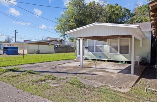 New Iberia House | Cute 3-bedroom house with AC in charming New Iberia