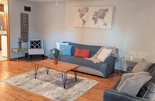 Wichita House | Cute 3BR 3BA Handicap Acc BR and BA WIFI SMART TV