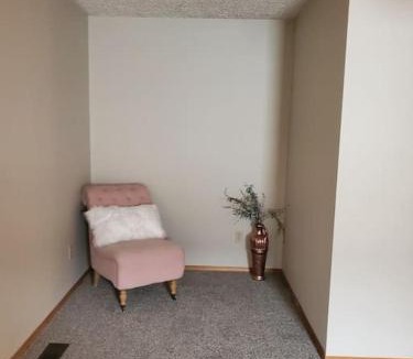 Wichita House | Cute 3BR 3BA Handicap Acc BR and BA WIFI SMART TV