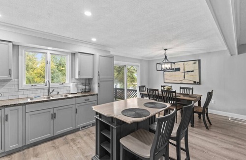 South Burlington Apartment | Cute 3BR APT - So Burlington