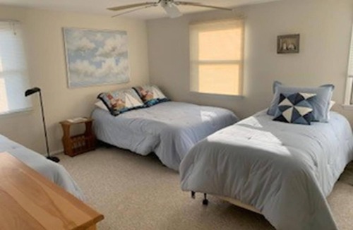 Beach Haven House | Cute 4 bedroom Bayside home located in Barnegat Light!