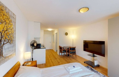District 6 Apartment | Cute and central studio - Sun 11