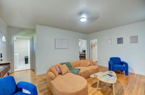 Highland Historic District House | Cute and close to festival plaza
