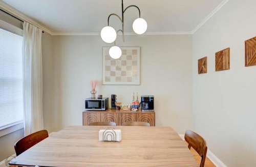 Highland Historic District House | Cute and close to festival plaza