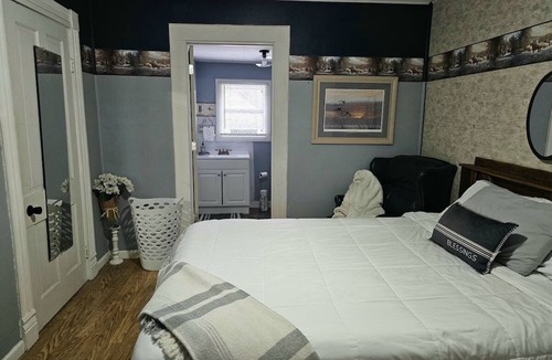 Eminence Other | Cute and comfy bedroom with 1 queen bed/private bath