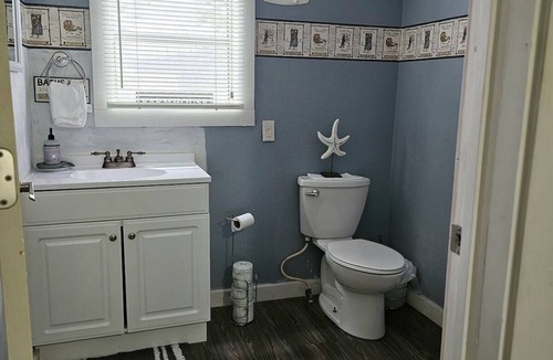 Eminence Other | Cute and comfy bedroom with 1 queen bed/private bath