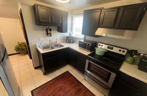 Beach Park Apartment | Cute and Cozy 1bd Condo Apartment townhouse