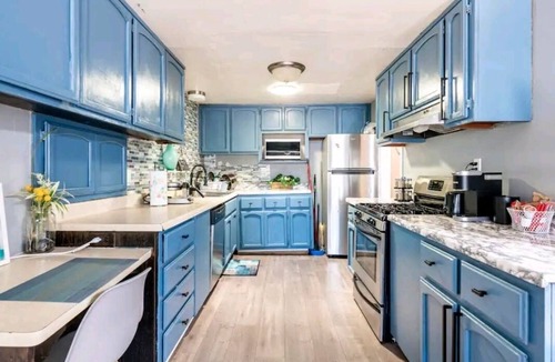 Pittsburg House | Cute and Cozy 3 bedroom