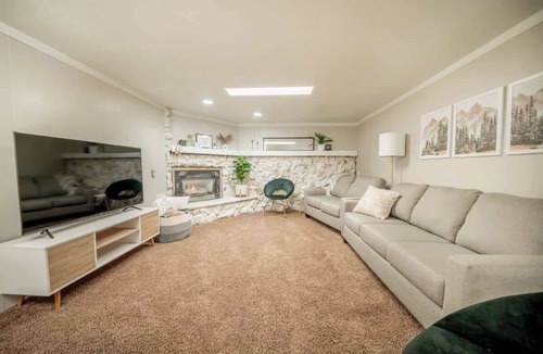 Mount Pleasant Apartment | Cute and Cozy Basement Apartment