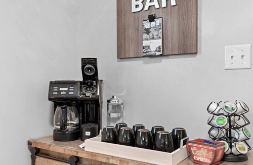 Bartlesville House | Cute and Cozy Cottage