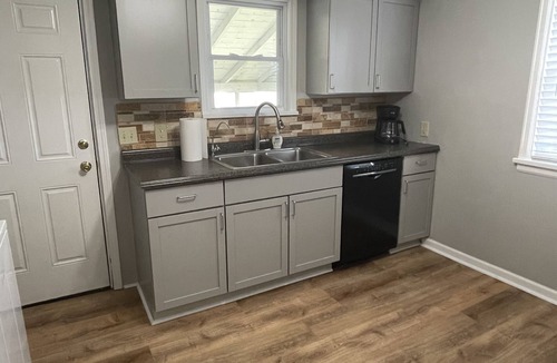 Bowling Green House | Cute and cozy home in BG