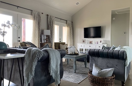 Graford House | Cute and Cozy PK House with Daily Boat Slip!