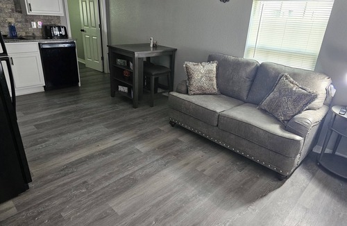 Uniontown House | Cute and Cozy!