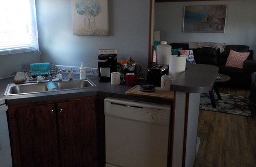 Limestone House | Cute and Quiet Hide-A-way