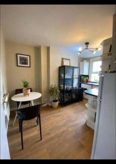 Dalston Apartment | Cute apartment