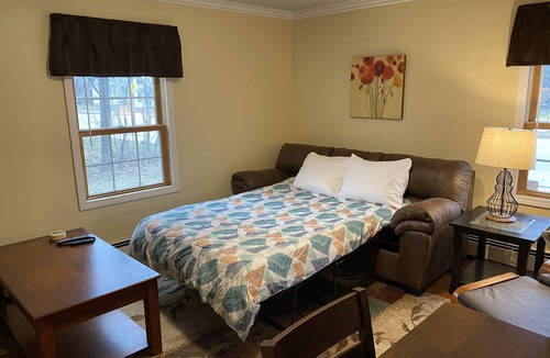Essex Junction Apartment | Cute apartment, steps from the Five Corners!