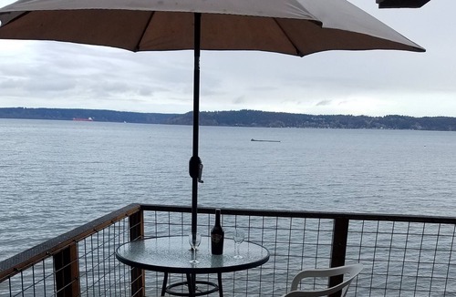 Federal Way Cottage | Cute Beach Cottage