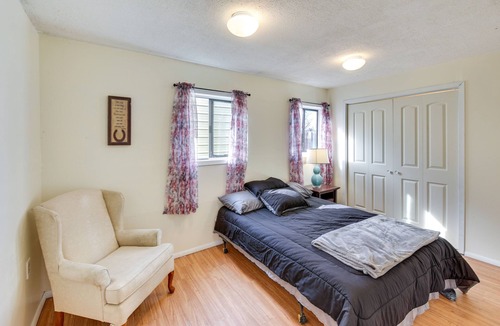 Bridgeport House | Cute Bridgeport Home Near Courthouse & Jail Rock!