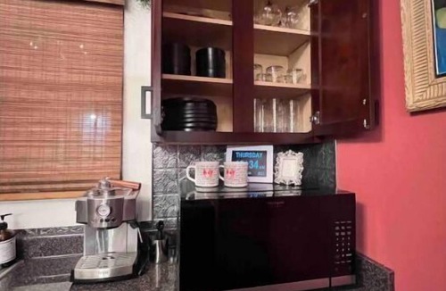 Whitehaven House | Cute bungalow located in Whitehaven near Elvis's mansion & Beale St.