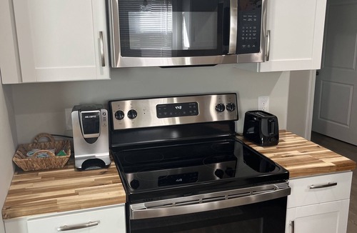 Rustburg House | Cute bungalow near LYH and LU